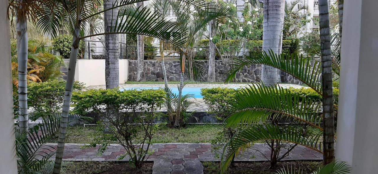 Blue Sky Villa Grand Baie Exterior photo