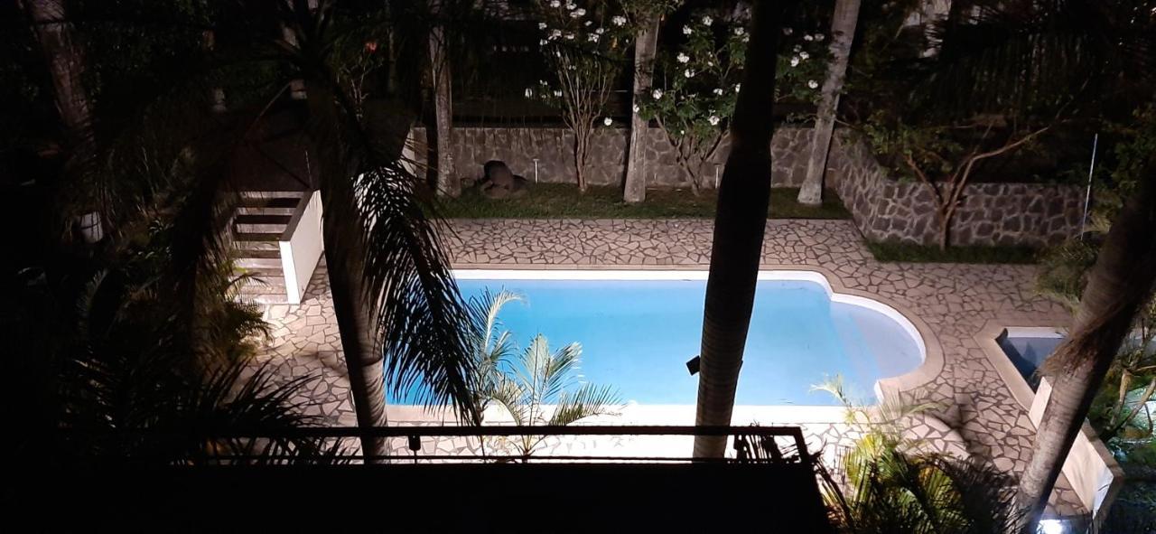 Blue Sky Villa Grand Baie Exterior photo